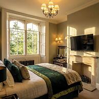 Weston Manor Hotel