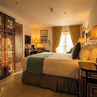 Weston Manor Hotel
