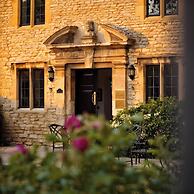 Weston Manor Hotel