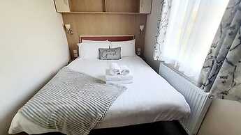 Butterfly 3-bed Hot Tub Lodge in Northumberland