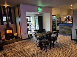 Apple Tree Lodge, Hot Tub, 3 Bedroom, 2 Bars