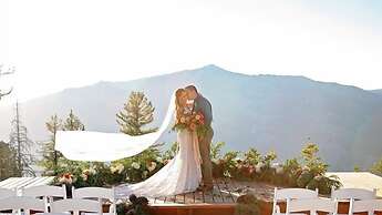 Luxurious Condo -Modern Condo! - SM #207 by Bear Valley Vacation Renta