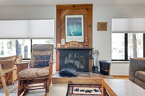 Year Round Condo- Sleeps 5! - Tamarack #17 by Bear Valley Vacation Ren