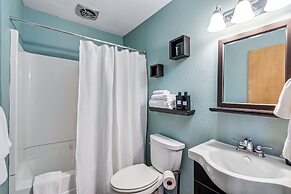 Overlooking Beautiful Bear Lake VH#318 by Bear Valley Vacation Rentals