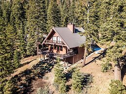 Overlooking Beautiful Bear Lake VH#318 by Bear Valley Vacation Rentals