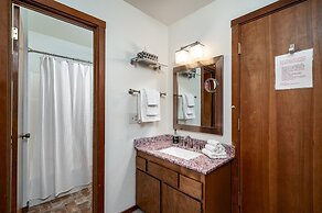 The Perfect Getaway For A Small Family, Summer Or Winter. Take A Break