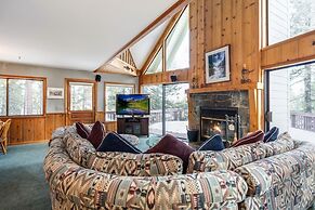 Spacious Cabin Sleeps up to 12! - Sky High #86 by Bear Valley Vacation