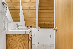 Multi-Family Cabin in Great Location! - Home #183 by Bear Valley Vacat