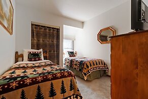 Cozy, Well Furnished Condo! - Tamarack #12 by Bear Valley Vacation Ren