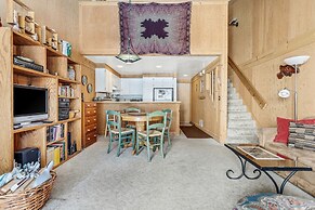 Cozy Dog Friendly Studio w/ Loft - Creekside #87 by Bear Valley Vacati