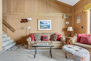 Cozy Dog Friendly Studio w/ Loft - Creekside #87 by Bear Valley Vacati