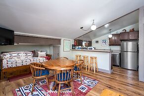 Fresh Remodel and Dog Friendly - CS#92 by Bear Valley Vacation Rentals