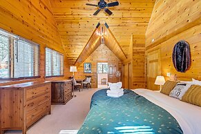 Rustic Custom Built Cabin w/ Hot Tub & Sauna SK#33 by Bear Valley Vaca