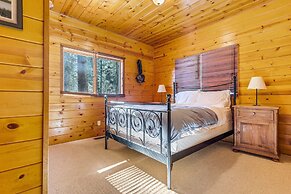 Rustic Custom Built Cabin w/ Hot Tub & Sauna SK#33 by Bear Valley Vaca