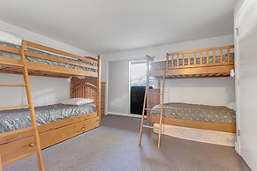 Stylish, Remodeled Condo - Creekside #14 by Bear Valley Vacation Renta