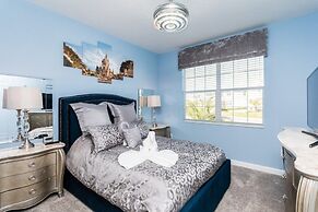 5 bedroom home is ideal for an elegant vacation 5 Villa by RedAwning