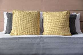 The Vanguard - York Residence