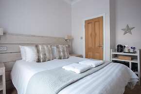 The Vanguard - York Residence