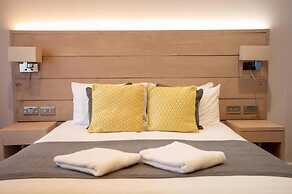 The Vanguard - York Residence