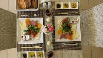 Alesta Seaside Residence