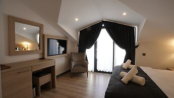 Alesta Seaside Residence