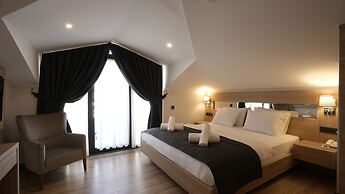 Alesta Seaside Residence