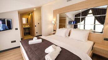 Alesta Seaside Residence