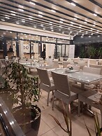 Alesta Seaside Residence