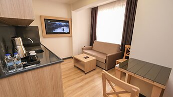 Alesta Seaside Residence