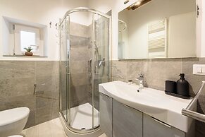 Appartamenti degli Artisti by Mmega