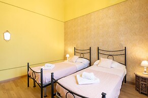 Appartamenti degli Artisti by Mmega