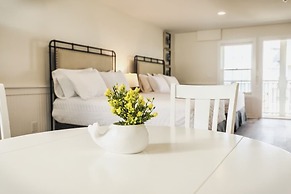 Saltwater Suites