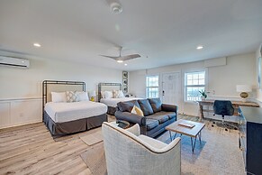 Saltwater Suites