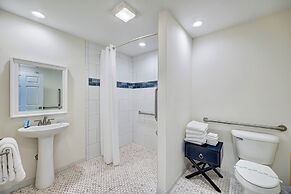 Saltwater Suites