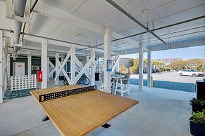 Saltwater Suites