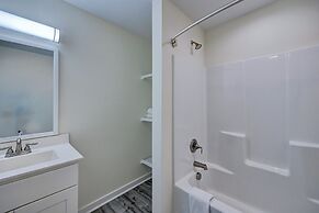 Saltwater Suites