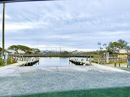 Saltwater Suites