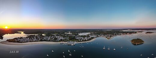 The Onset Beach Compound-Cape Cod Beach Resort & Oceanic Habitat