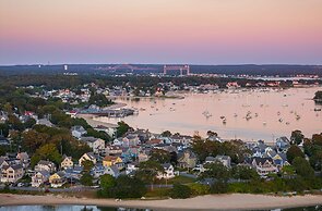 The Onset Beach Compound-Cape Cod Beach Resort & Oceanic Habitat