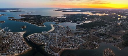 The Onset Beach Compound-Cape Cod Beach Resort & Oceanic Habitat