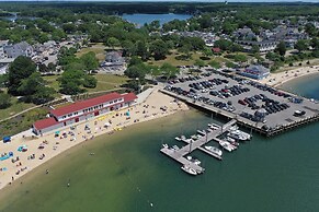 The Onset Beach Compound-Cape Cod Beach Resort & Oceanic Habitat