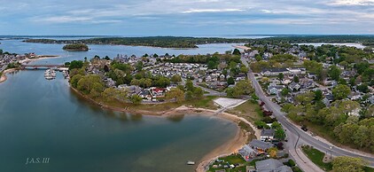 The Onset Beach Compound-Cape Cod Beach Resort & Oceanic Habitat