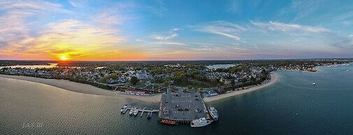 The Onset Beach Compound-Cape Cod Beach Resort & Oceanic Habitat