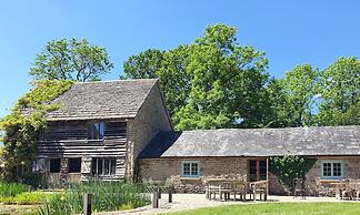 The Threshing Barn at Penrhos Court
