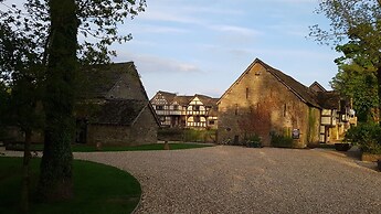 The Threshing Barn at Penrhos Court