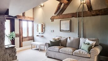 The Threshing Barn at Penrhos Court