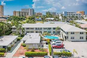 Mid Mari - Gorgeous Nautical Condo Near Beach, Shops & Restaurants- Co