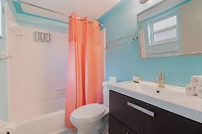 Mid Mari - Gorgeous Nautical Condo Near Beach, Shops & Restaurants- Co