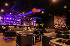 Al Mansour Plaza Hotel