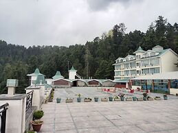 Goroomgo Hill Top Courtyard Shimla